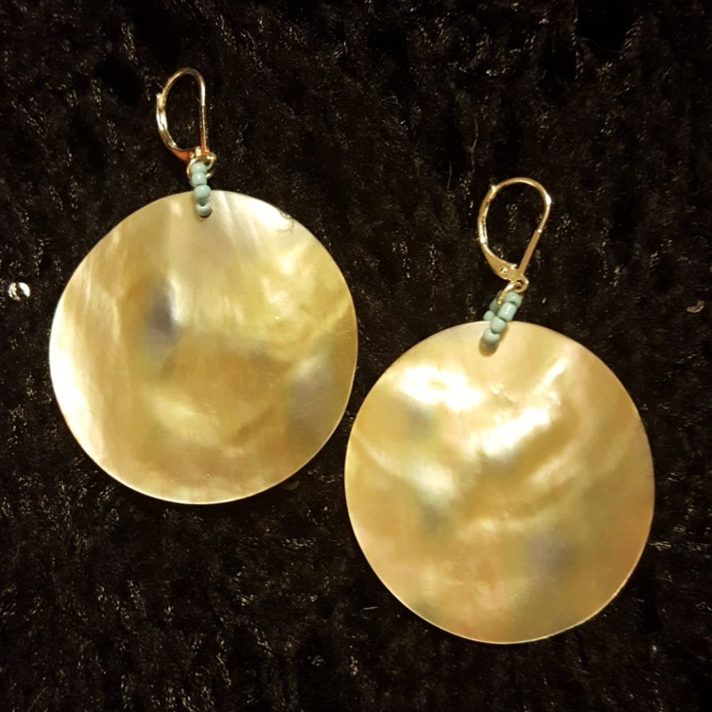 Shell earrings